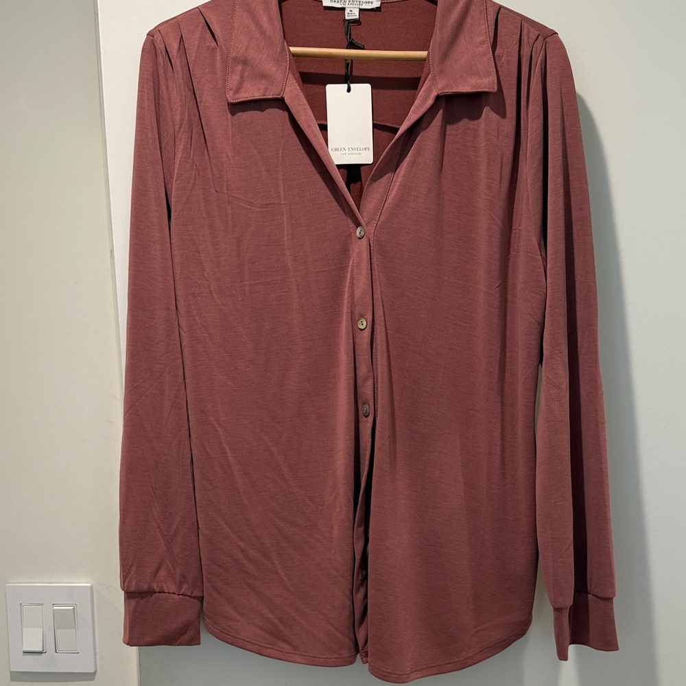 Green Envelope Men's Button-Down Shirt in Dusty Rose Pink